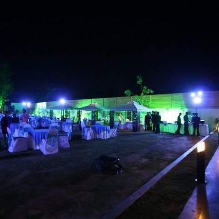 Rāipur Hotel Florence מראה חיצוני תמונה